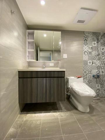 極有居家蔣翊垵 - 浴櫃設計鏡櫃設計衛浴施工