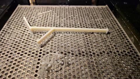 翔星科技有限公司 - SLA 3D printing  翔星科技有限公司 - SLA 3D printing