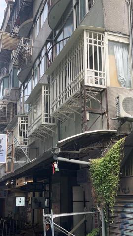 軍睿專業拆除工程 - 招牌拆除