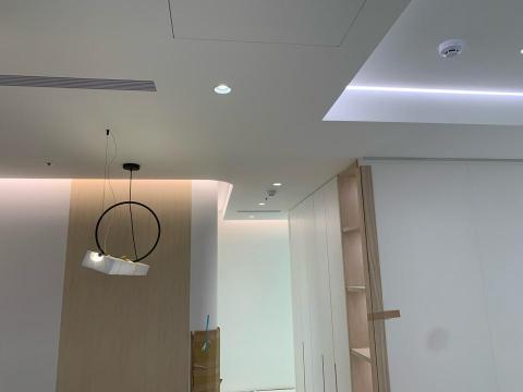 澤宇機電工程 - 鋁條燈施工