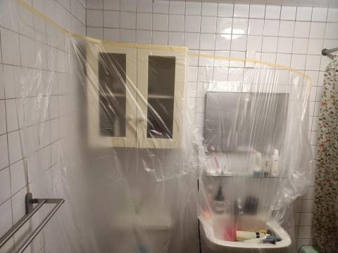 樂倍潔-專業冷氣,洗衣機,水管,水塔,抽油煙機清洗 - 清洗前浴室的防護措施 樂倍潔-專業冷氣,洗衣機,水管,水塔,抽油煙機清洗 - 清洗前浴室的防護措施