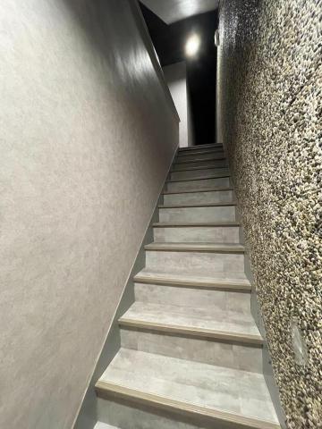 緯祥裝潢行(曾昭進) - 塑膠地板貼樓梯超好看 緯祥裝潢行(曾昭進) - 塑膠地板貼樓梯超好看