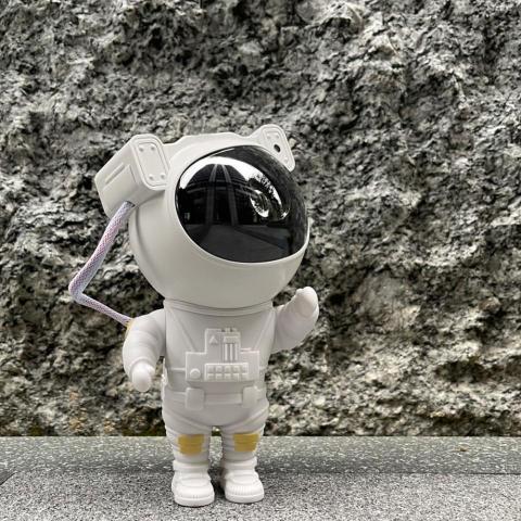 Xin - 商品攝影、太空人