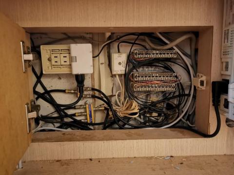 喜洋電腦網路工程/台南喜洋家具組裝 - 弱電箱整理 喜洋電腦網路工程/台南喜洋家具組裝 - 弱電箱整理
