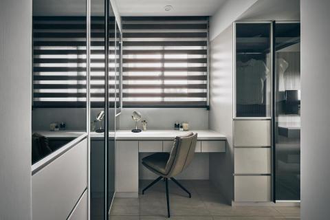 八寶空間美學 - 韶光
光與線條交互碰撞，
把美好光景， 
延伸到屋裡每個角落。
全屋以灰色為主調，
和諧而沉靜。
IG：https://www.instagram.com/babo_design/
YT：https://www.youtube.com/@BABODESIGN
TK：https://www.tiktok.com/@babooonline
官網:：https://babo.net.tw/