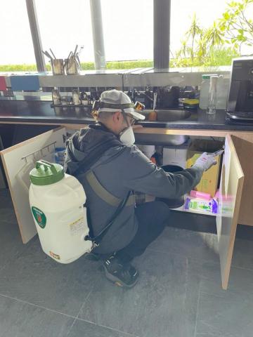 邊境環衛管理實業 -  邊境環衛管理實業 -