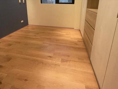 信誠裝修工程 - 室修-地板施作