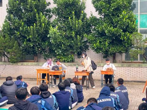 涂芯慈 - 擔任大興高中特教遊戲組組長