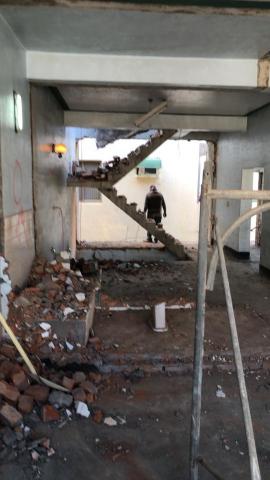 專業 打石 拆除 - 整間打除