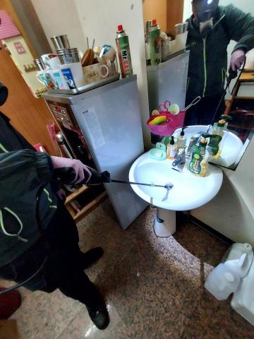 邊境環衛管理實業 -  邊境環衛管理實業 -