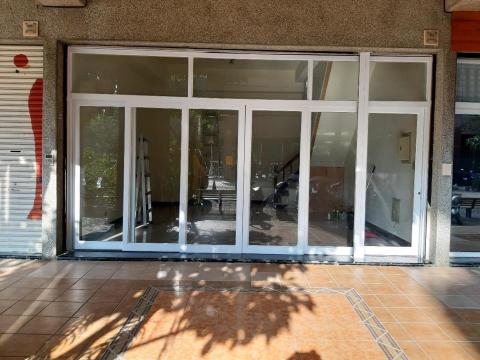 漆工作室 - 門框綠改白