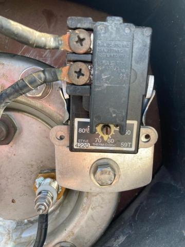 陳勝昇 -  太陽能電熱水器修繕