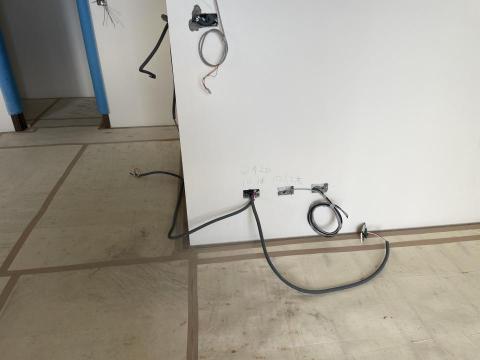 宏陽水電 - 裝潢場一律套管施工，考量安全性