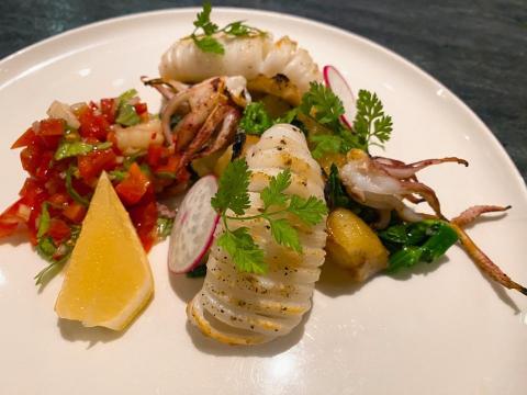 林佑容 - 炭烤小卷．洋芋芥蘭．芫荽莎莎