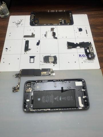 手機專家🍎 - 背板更換與檢修
