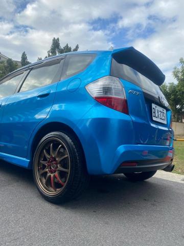 Mi car 愛車驛站🚗 -  Mi car 愛車驛站🚗 -