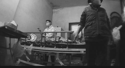 CARE5380｜台南 - 協助全癱個案進行被動肢體關節活動