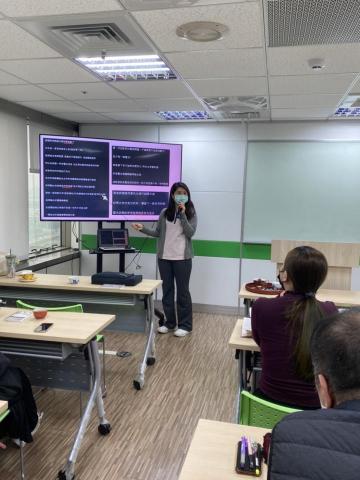 Hedy - 於保誠人壽營業點進行凍卵講座分享