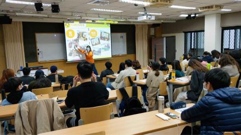 Connie Tseng - 受邀大專院校外文系分享教學職涯