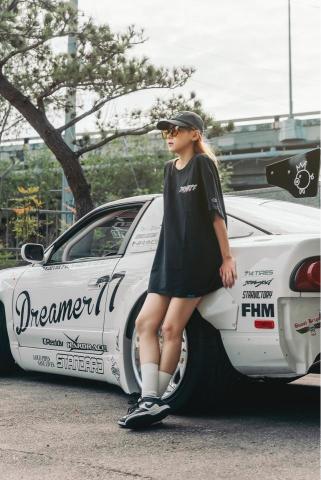 日紳影像工作室 - 服飾類商業攝影 日紳影像工作室 - 服飾類商業攝影