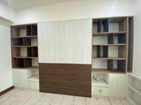 李韋逸 - 床頭背櫃