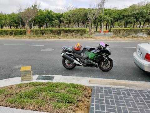 提供加入外送服務的專家姚