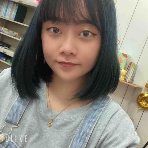 提供卡片封面服務的專家紀佳彤