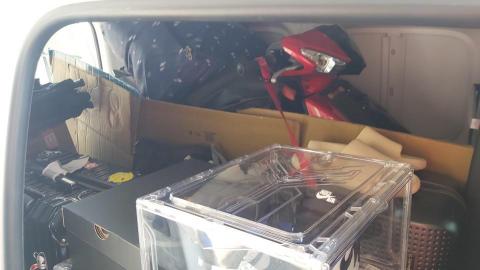 小柏一人託運 - 搬家就是要連人和機車一起搬啊