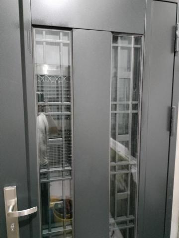 宇辰矽利康工程行 - 大門玻璃安裝