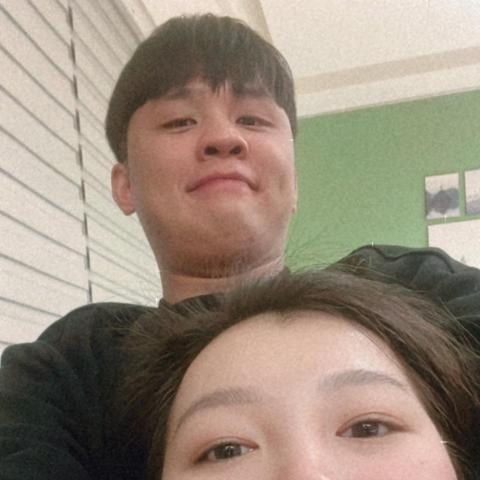 提供cnc服務的專家黃育廷