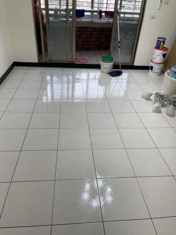 黃米琪 - 客廳陽台清潔後