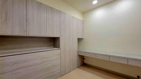 㵆明室內裝潢 - 房間-床頭背櫃-衣櫃-懸空書桌