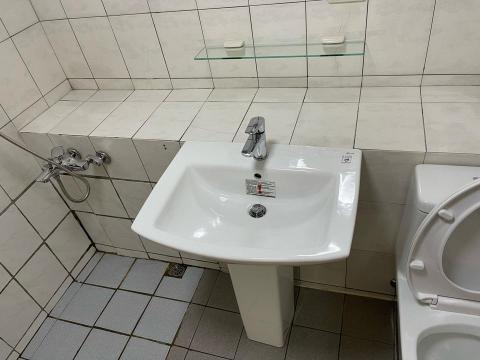 黃米琪 - 浴室清潔後