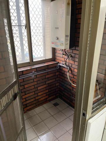 黃米琪 - 廚房陽台清洗