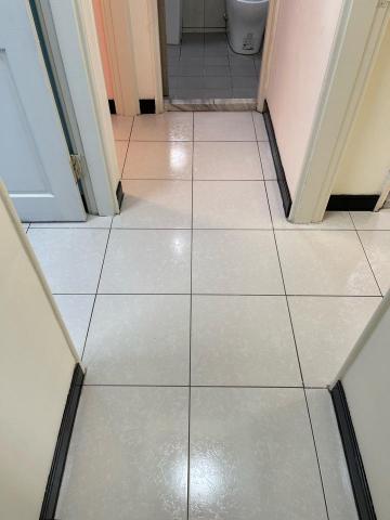 黃米琪 - 走廊清潔後