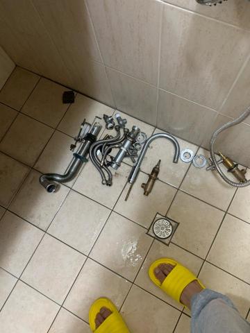 夜鷹水電團隊 - 浴室臉盆水龍頭更換