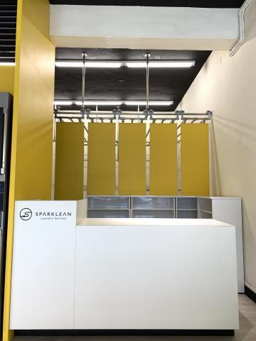 鴻宇室內裝修有限公司 - 連鎖洗衣店-新竹光復店
#訂製木做櫃台
#PVC地板
#廣告工程
#油漆工程