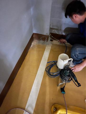 亞倫 - 地下室抓漏