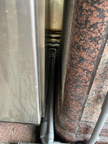 卓晉賢 - 新開店家排水給水管線路徑。