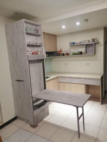 良勤擇木系統家俱 - 廚具設計，伸縮餐桌