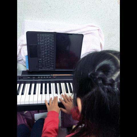 Huang -家教、陪練、社團帶練，簡介有連結可洽談唷！ - 幼兒鋼琴