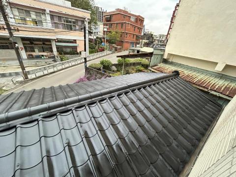 宋宥廷（印象藝術塗裝） - 鐵皮養護除鏽