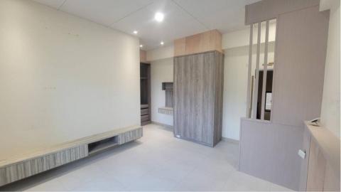 黃先生 - 主臥屏風