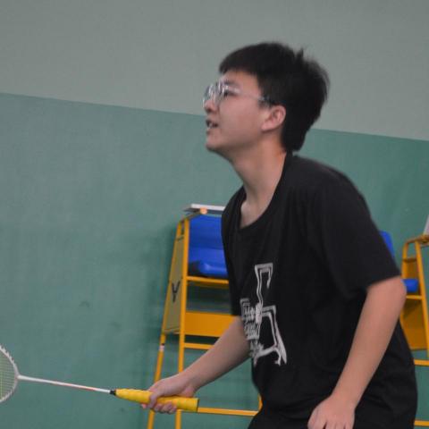 提供羽球共和服務的專家吳芮安