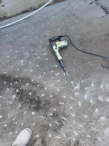 曾惟彥工程行 - 台中市潭子區打毛拆除