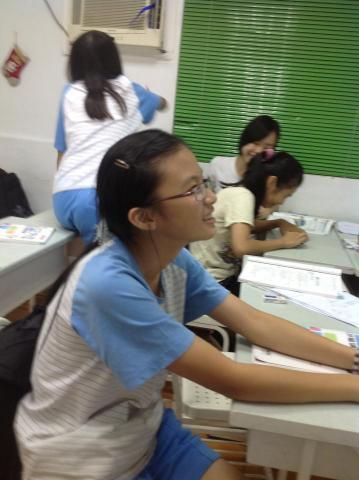 林義峰 - 新莊長頸鹿