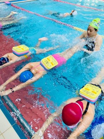 賴姿吟(小賴教練） - 