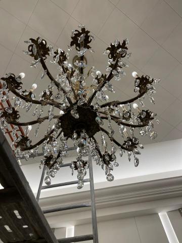 潔淨屋家電居家清潔 - 6米挑高透天吊燈清潔