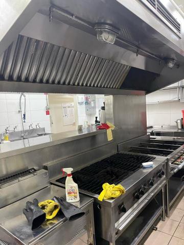 潔淨屋家電居家清潔 - 店面中央廚房油垢清潔