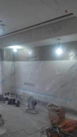 璽琳-華納油漆工程 - 噴漆前，保護工作，要全面仔細包覆。